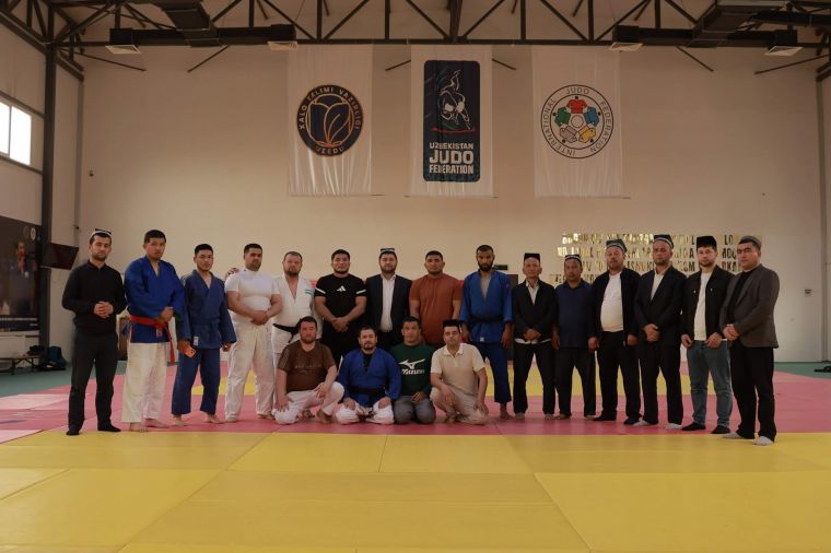 Сурхондарёлик полвон имомлар гиламга тушди!