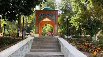 Паломническое место «Сутли булак», которое по пятницам превращается в молочный цвет