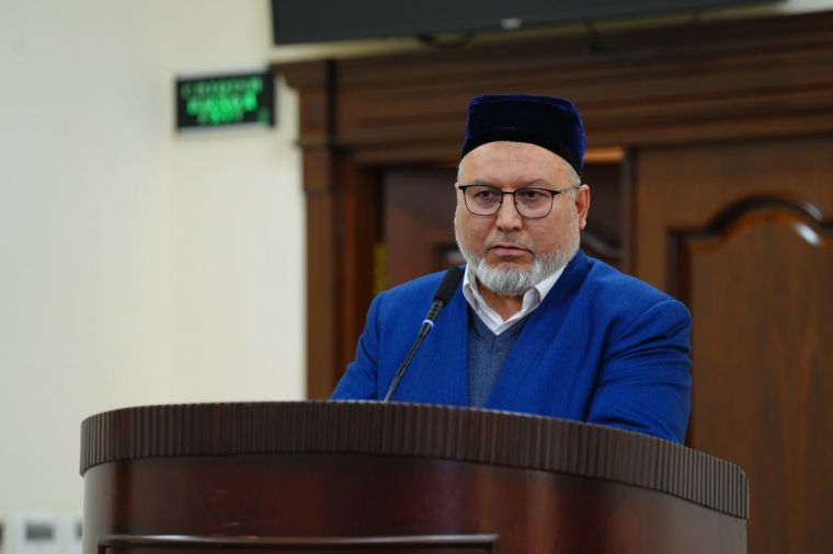 Muftiy hazratlari esdalik nishoni bilan taqdirlandilar