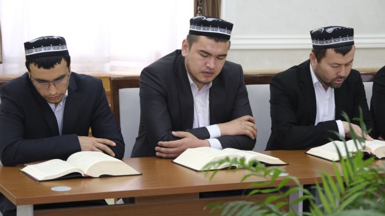 Diniy ta’lim muassasalarida xatmi kutublar boshlandi (fotolavha)