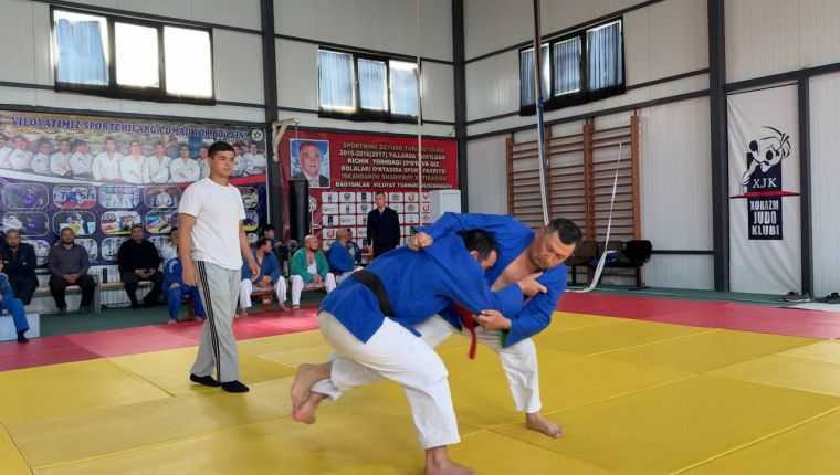 Xorazmda diniy soha xodimlari o‘rtasida kurash bo‘yicha viloyat bosqichi o‘tkazildi