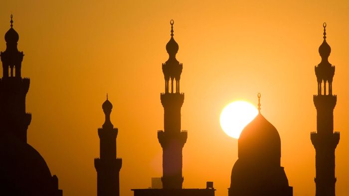 Soxta salafiylar kim-u, salafi solihlar kim?