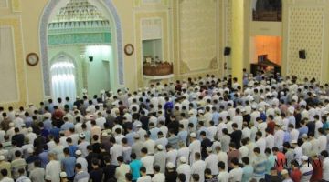 Сафларни тўғриланг, жипслаштиринг!