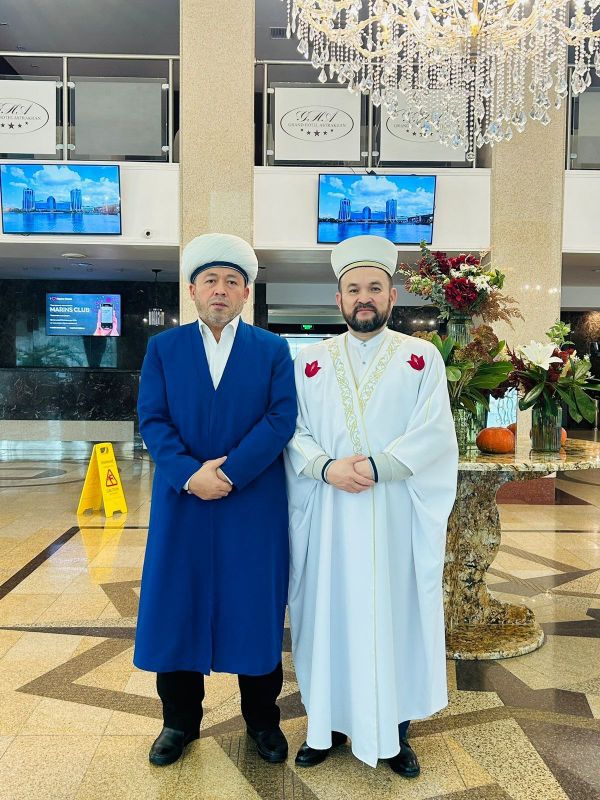عقد في أستراخان بالاتحاد الروسي المؤتمر العلمي والديني الدولي الأول حول الموضوع 