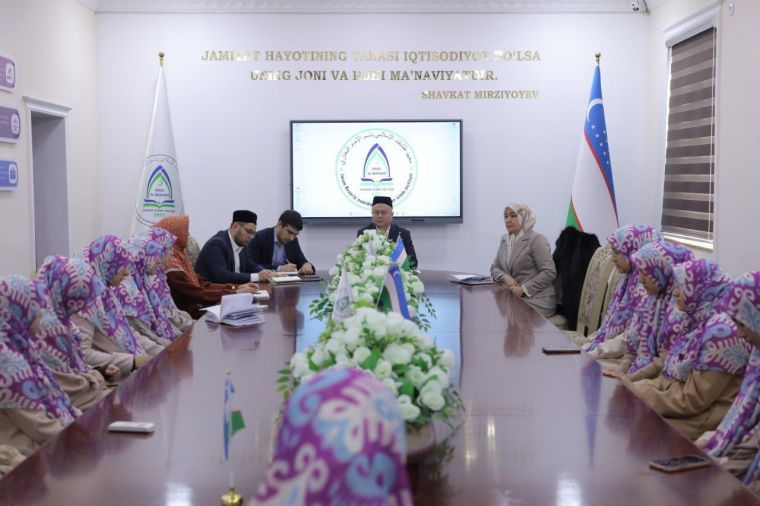 Открытый диалог со студентками-выпускницами