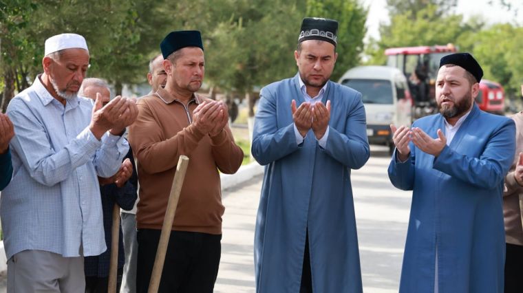 Муқаддас масканлардаги ободлик ишлари халқимиз ҳамжиҳатлигини яна бир бор намоён этди