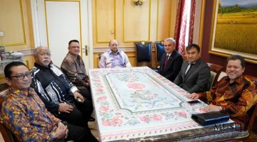 Посол Узбекистана провел встречу с муфтием малазийского штата Перлис