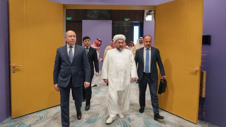 Ҳаж вазири билан янги тартиб ва қулайликлар муҳокама қилинди