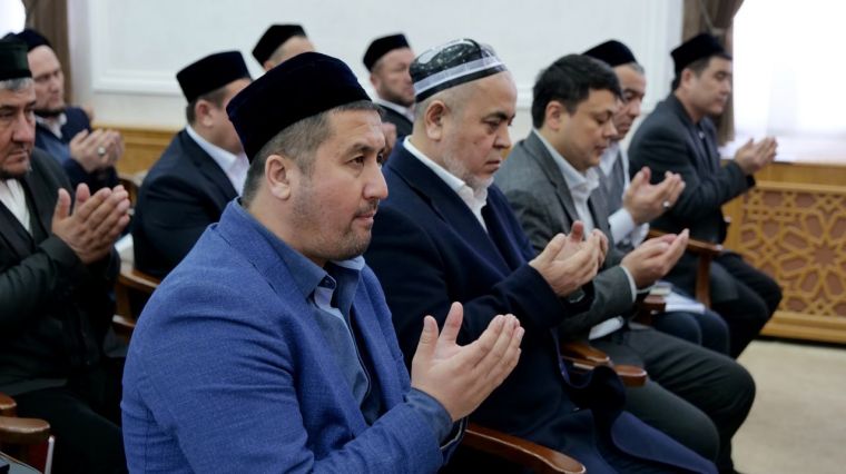 Диний идора раҳбарлари амалий ташриф билан Бухоро вилоятида бўлишди