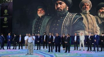 В Самарканде состоялась премьера «Бахадур Ялангтуш»