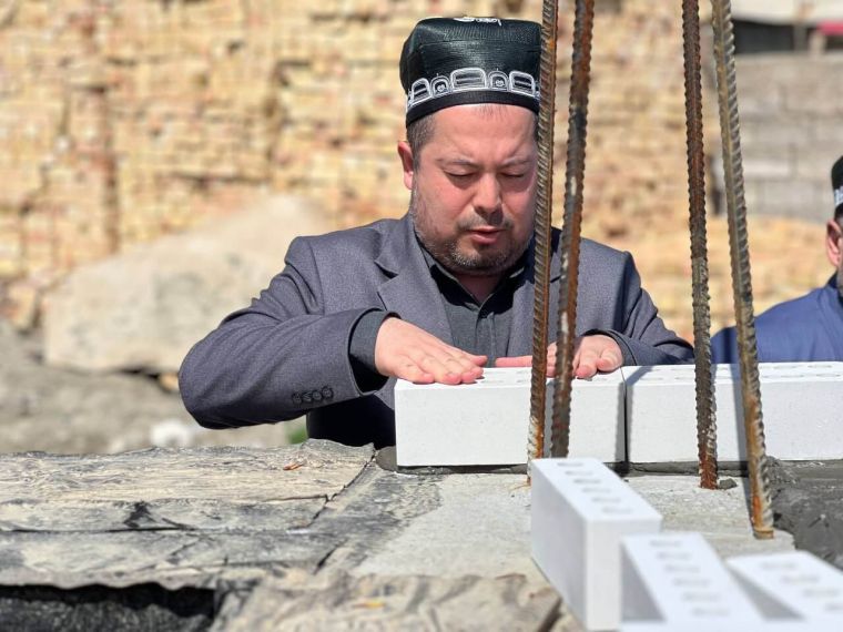 Тайлоқдаги масжид янги биносига илк тамал тоши қўйилди.