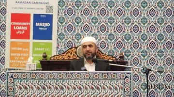يجري العالم الكبير لادارة الدينية اللقاء مع مواطنينا في كندا