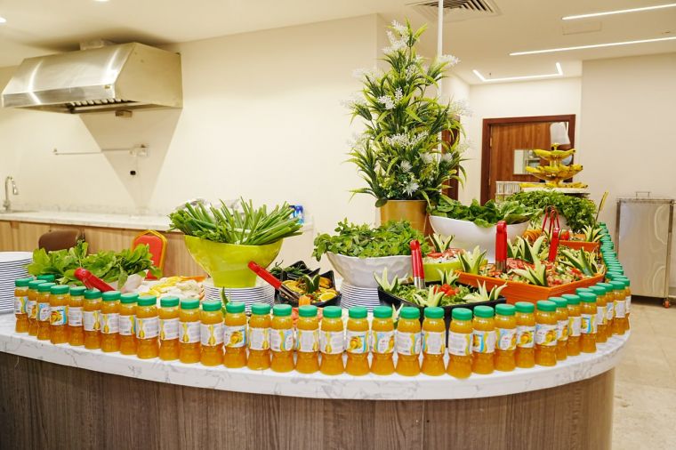 Зиёратчилар билан мулоқот қилиниб, шароитлар кўздан кечирилди