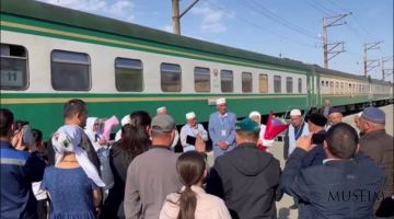 Умрадан келганлар муносиб кутиб олинмоқда