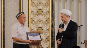 خدمة ممتازة لعلمائنا العظام