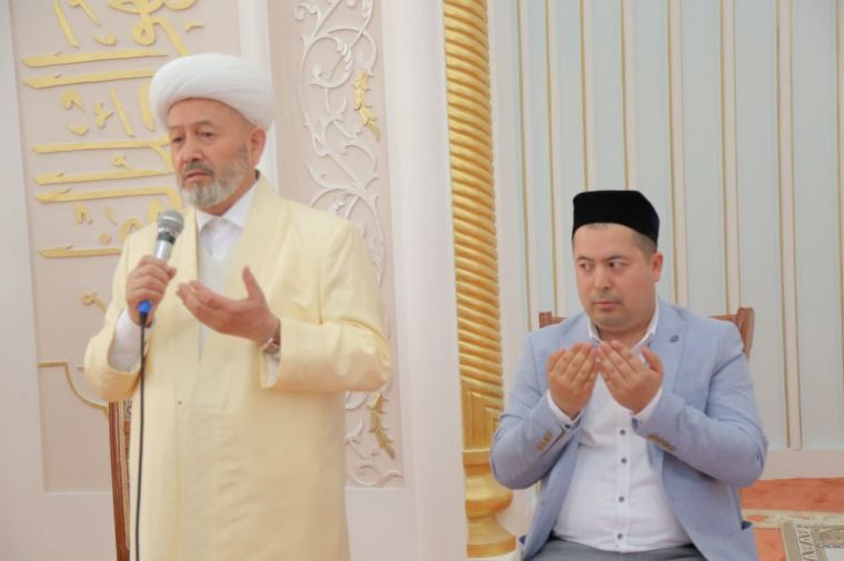 “Эшон Темирхон тўра” жоме масжиди қайтадан бунёд этилиб, Рамазон ойига мўмин-мусулмонларга туҳфа этилди