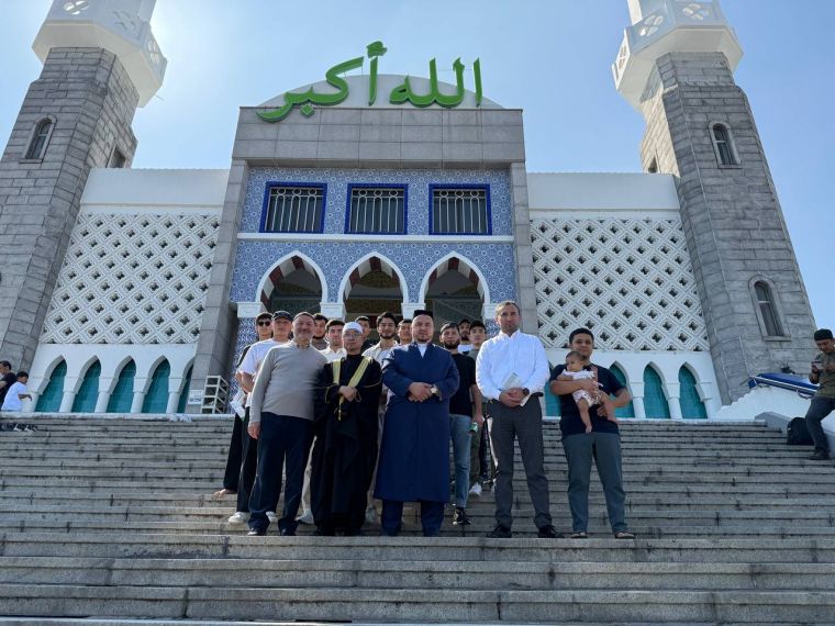 Seuldagi markaziy masjidda yurtimiz ulamosi juma namozini o‘qib berdi