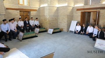Ўқитувчи ва талабалар Қаффол Шоший мақбарасини зиёрат қилдилар
