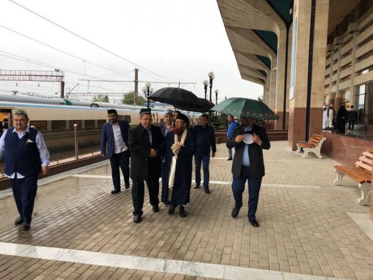 Муфтий Муҳаммад Тақий Усмоний ҳафизаҳуллоҳ Самарқандга ташриф буюрдилар