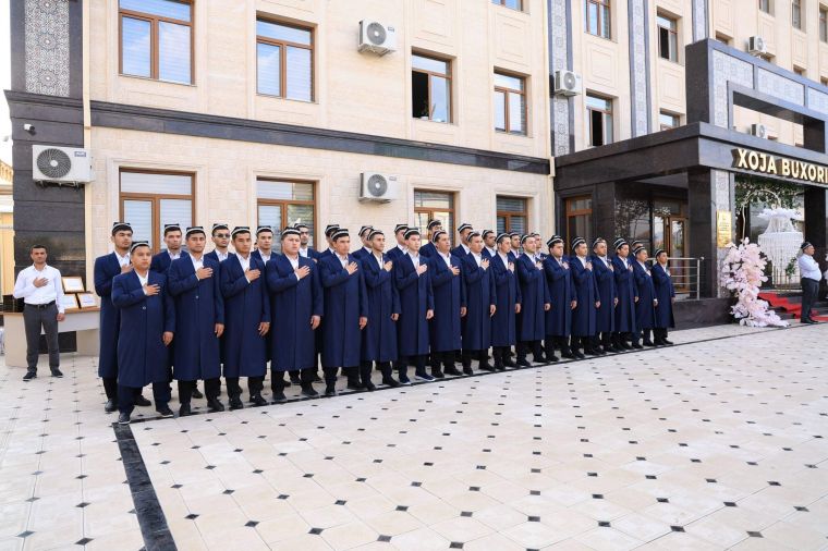 Хожа Бухорий мадрасасида 