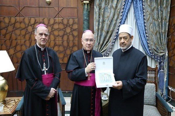 Шейх Аль-Азхар: Религии дополняют друг друга на пути к миру 