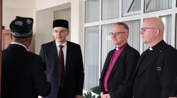 Религиозные деятели Финляндии посетили Самарканд 