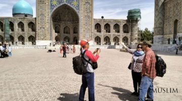 تعد المبدعون الإندونيسيون البرنامج التيليفزيوني عن أوزبكستان