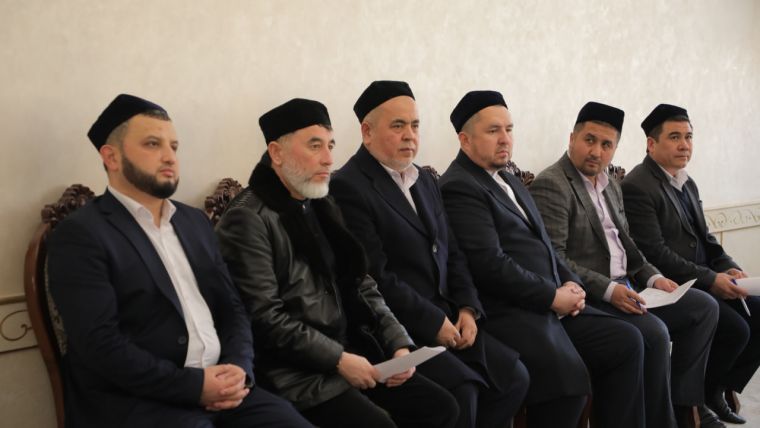 Ҳар бир хонадонга кириб бориляпти