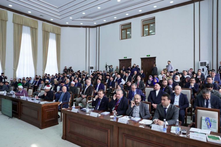 بدأ المؤتمر الدولي المخصص للتراث العلمي للإمام الترمذي