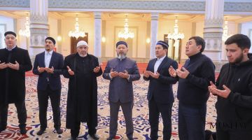 Муфтий Казахстана ознакомился с ходом строительства новой мечети
