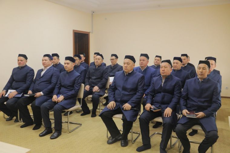 Қорақалпоғистонда диний соҳа вакиллари билан муҳим учрашув ўтказилди 