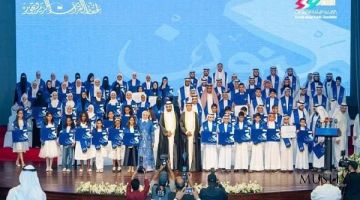 Министр вакуфов Кувейта почтил победителей Большого конкурса Корана Кувейта