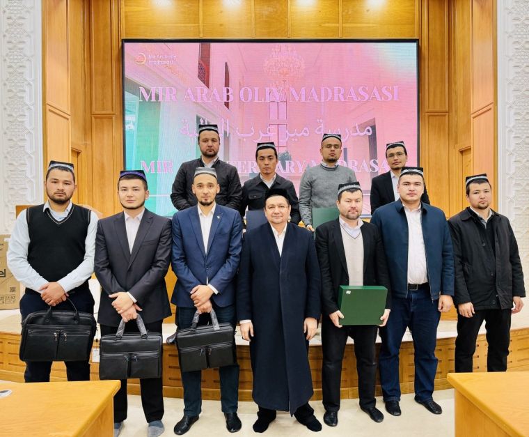 Мир Арабда талабаларни қўллаб-қувватлаш учрашуви ўтказилди