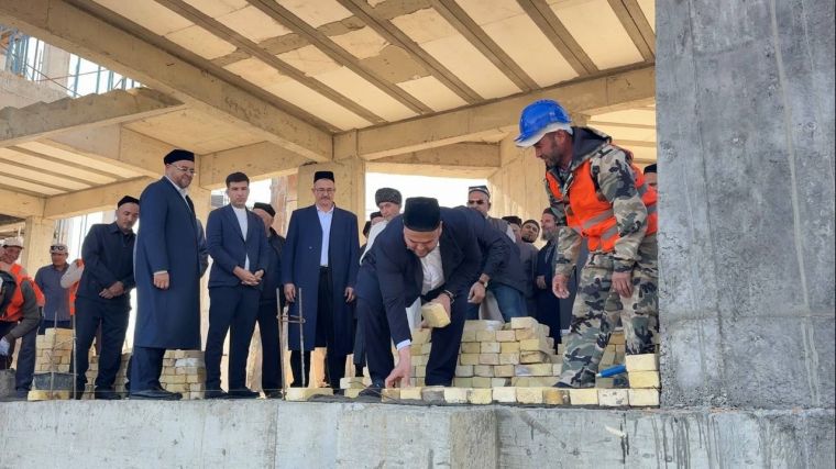 Xushxabar: Qo‘shko‘pir tumanidagi “Xazrati Eshon bobo” masjidiga ilk g‘isht qo‘yildi