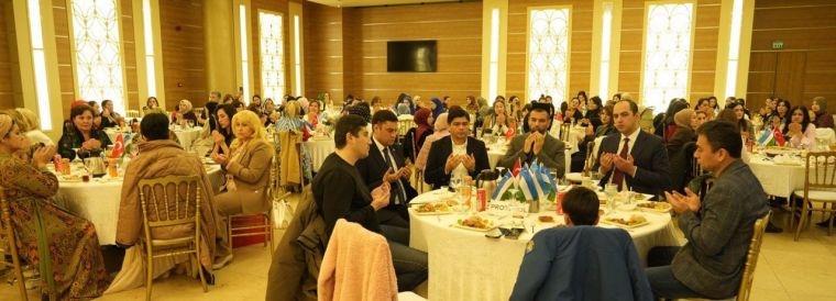 8 марта в Стамбуле состоялся ифтар для соотечественниц, проживающих в Турции