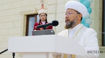 Верховный муфтий принял участие в открытии новой мечети
