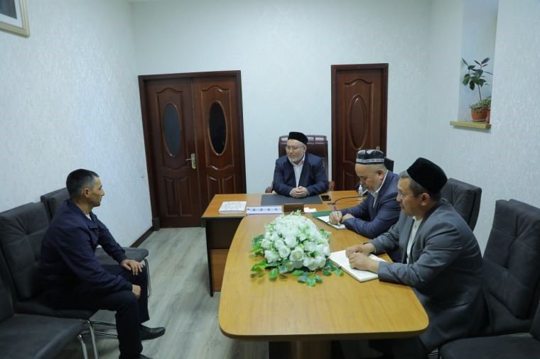 Положительно решаются обращения населения