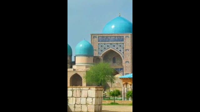 «Sirli noma: Ko'k gumbaz masjidida qanday yozuv bor?»