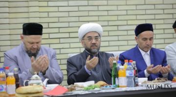 سماحة المفتي شارك في الإفطار مع العائلات ذات الدخل المحدود