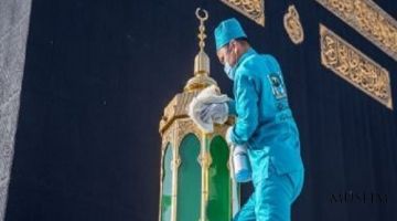 Начало проекта периодического осмотра и ухода за Каабой
