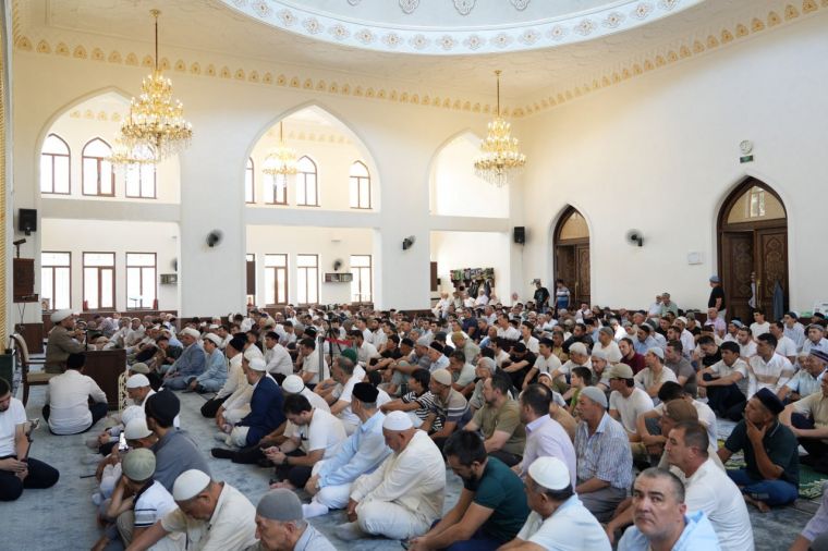 Muftiy hazratlari: Allohdan mol-dunyo talab qilishda go‘zal yo‘l tanlang!