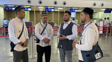 Taniqli ulamo boshchiligidagi navbatdagi ziyoratchilar guruhi muborak safarga yo‘l oldi