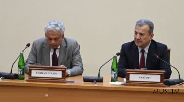 Оксфорд Ислом тадқиқотлар маркази директори Фарҳан Низомий: 