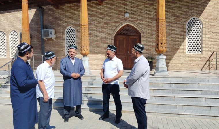 Ҳар бир хонадонга байрам шукуҳи кириб бормоқда