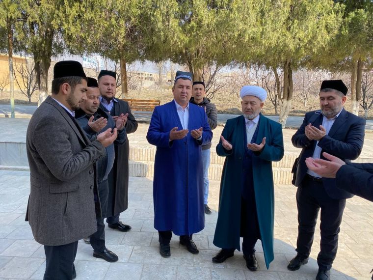 “Muftiy hazratning vasiyatlarini ado etdim...”