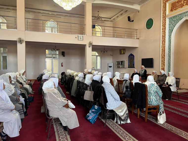 Imomlar va hojilar faoliyati yuqori baholandi