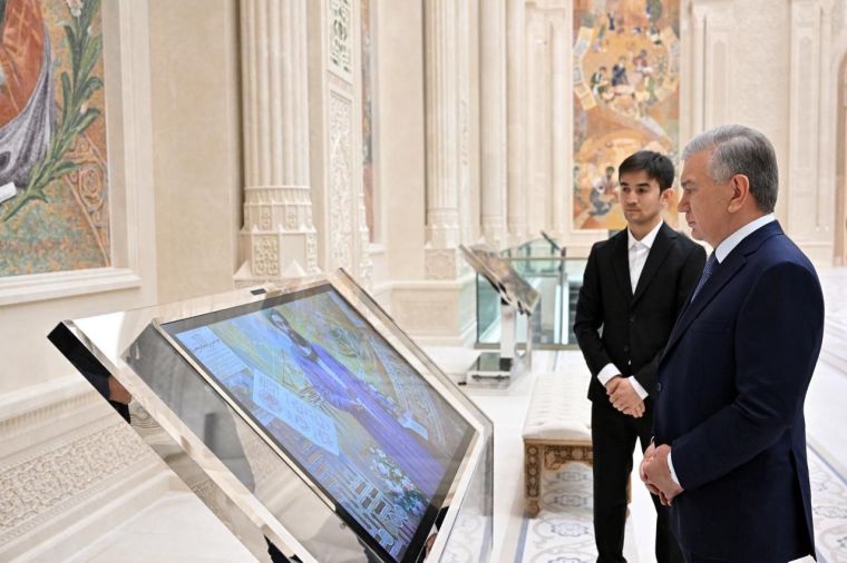 Prezident Islom sivilizatsiyasi markazida olib borilayotgan ishlar bilan tanishdi