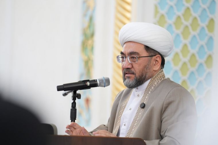 Muftiy hazratlari: Allohdan mol-dunyo talab qilishda go‘zal yo‘l tanlang!