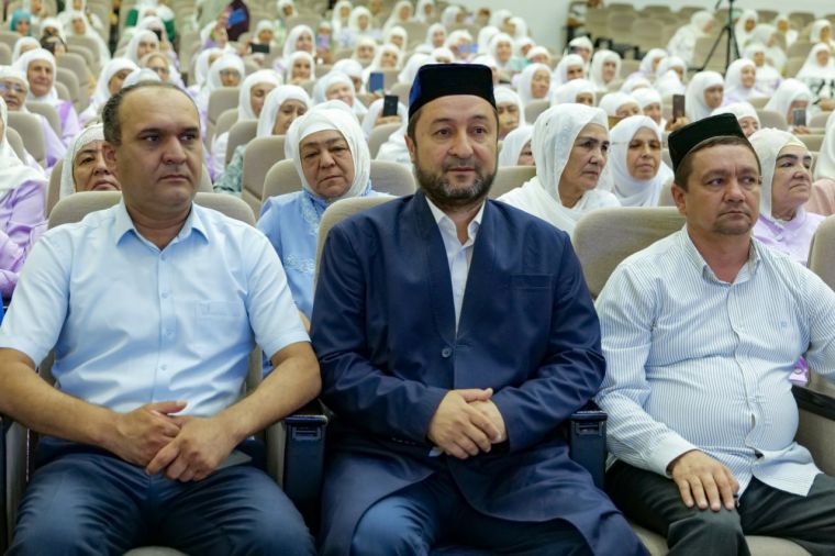 عشية العطلة العظيمة عقدت المرشدات الدينيات الندوة التعليمية