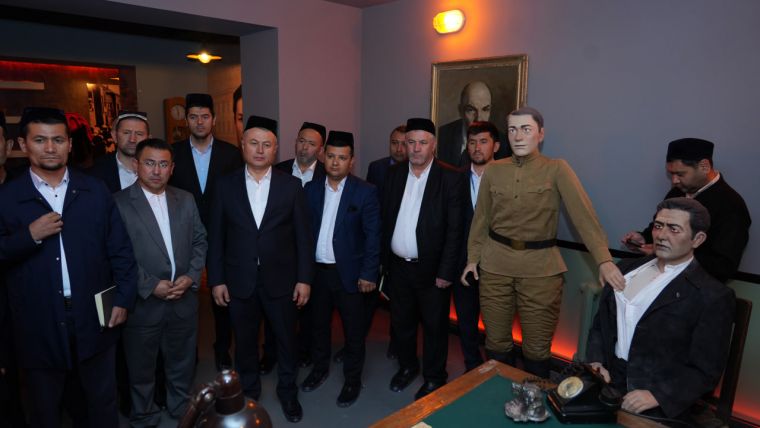 Диний соҳа ходимлари прокуратура музейида бўлишди